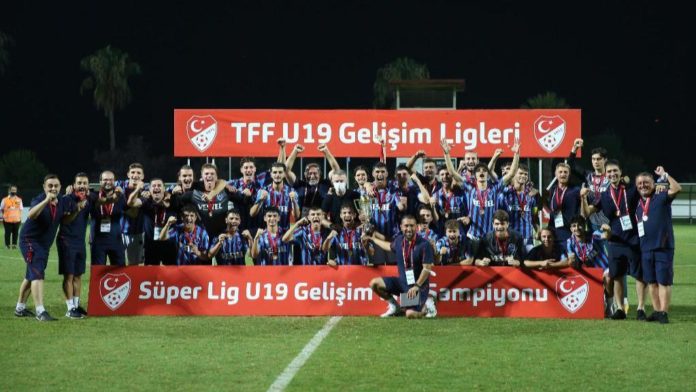 Geleceğin Trabzonspor'u U19 Gelişim Liglerinde şampiyon