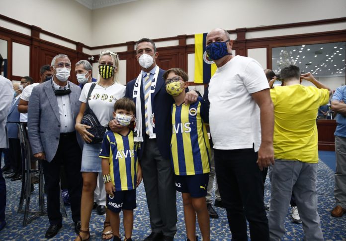 Fenerbahçe'de geleneksel bayramlaşma töreni gerçekleşti