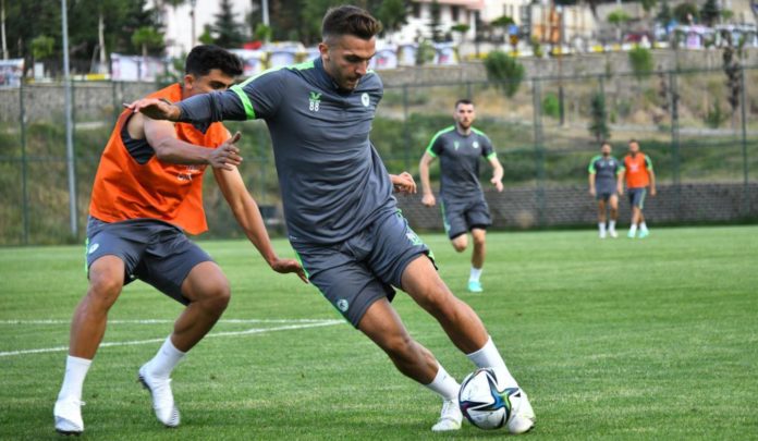 Konyaspor, ikinci etap kamp çalışmalarına Erzurum'da başladı