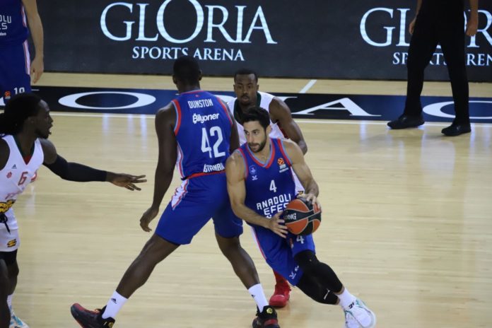 Gloria Cup'ta Şampiyon Anadolu Efes!