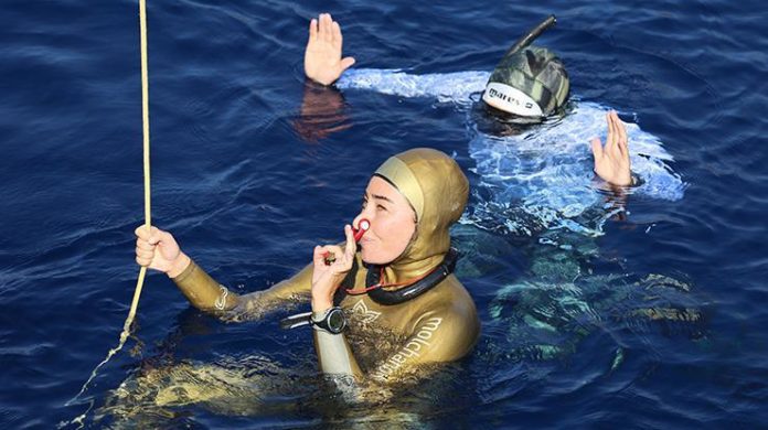 Alessia Zecchini dünya rekoru, Şahika Ercümen Türkiye rekoru kırdı