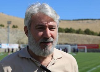 ÖK Yeni Malatyaspor Sportif Direktörü İzzet Erdoğan: Lig çok sıkıntılı, puan araları çok kısa