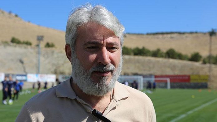 ÖK Yeni Malatyaspor Sportif Direktörü İzzet Erdoğan: Lig çok sıkıntılı, puan araları çok kısa