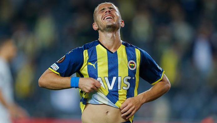 Fenerbahçe – Olympiakos maçının kırılma anı Pelkas'ın direkten dönen topu!