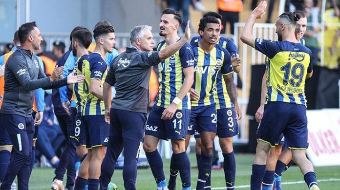 Fenerbahçe'de Berisha ve Gustavo siftah yaptı