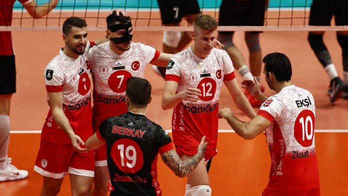 Voleybolda şampiyon Ziraat Bankkart!