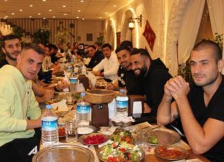 MKE Ankaragücü’nde yönetim, futbol takımıyla yemekte buluştu
