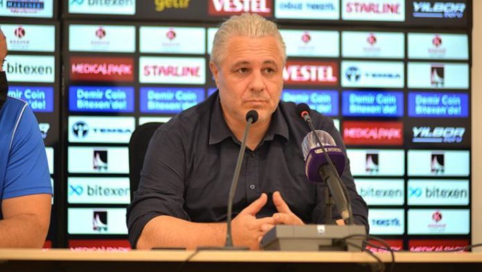 Yeni Malatyaspor Teknik Direktörü Sumudica oyundan memnun