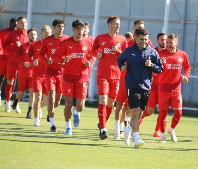 Sivasspor, Adana Demirspor maçının hazırlıklarını tamamladı