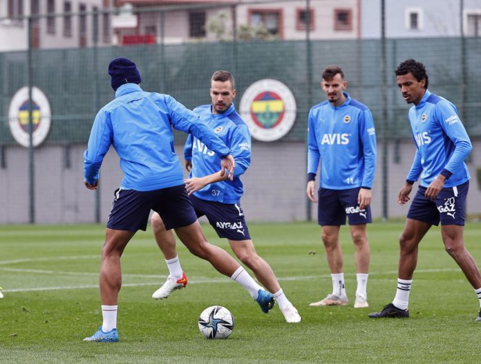 Fenerbahçe, Konyaspor maçı hazırlıklarını tamamladı