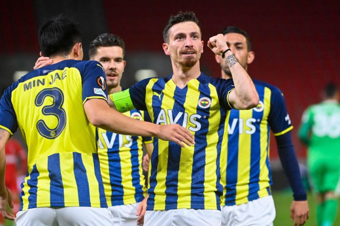 Fenerbahçe Mert Hakan Yandaş pazubandı taktı! Şovunu yaptı…