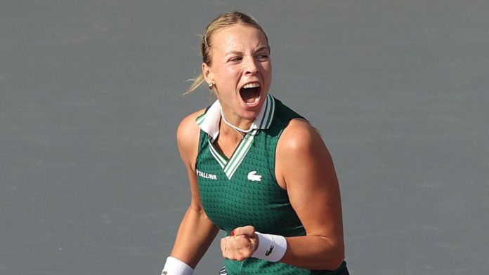 WTA Finalleri'nde Kontaveit yarı finalde