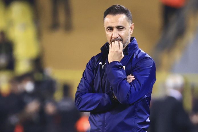 Fenerbahçe'de Vitor Pereira sistemi değiştiriyor