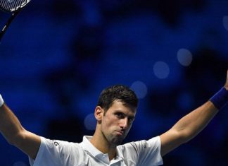 Novak Djokovic, yarı finale yükselmeyi garantiledi