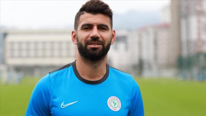 Çaykur Rizespor'da Selim Ay hem savunmaya hem de hücuma katkı sağlıyor