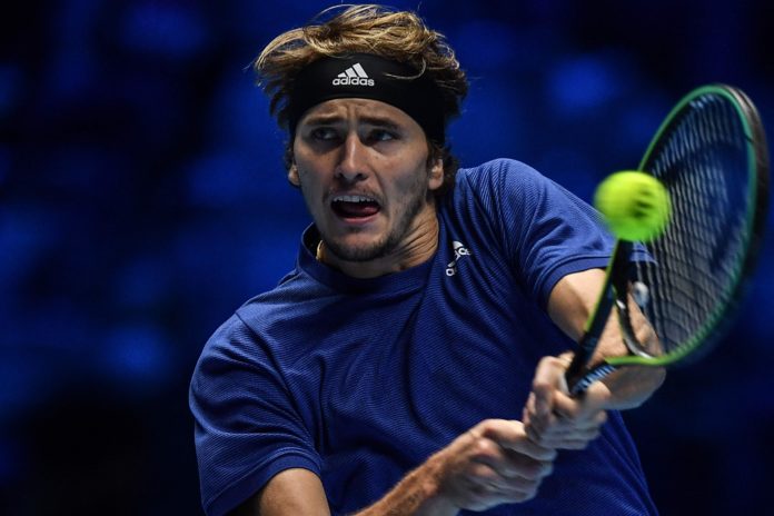 Alexander Zverev, yarı final biletini kaptı