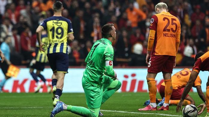 Fernando Muslera'dan derbi sonrası özeleştiri: Pahalıya patladı!