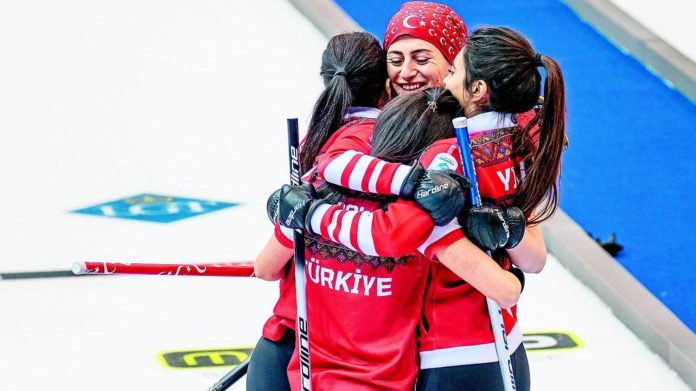 Curlingte tarihi başarı