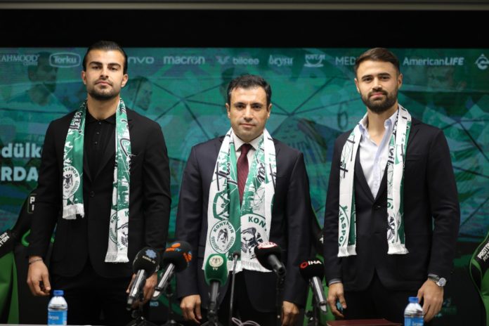 Konyaspor, Abdülkerim Bardakcı ve Ahmet Çalık ile sözleşme uzattı