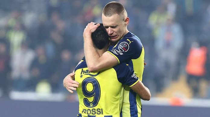 Fenerbahçe-Çaykur Rizespor maçı sonrası Attila Szalai, asistleriyle ilgili konuştu