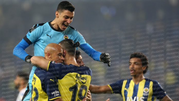 Fenerbahçeli Berke Özer: Türk kaleciler bu kulübün geleneği