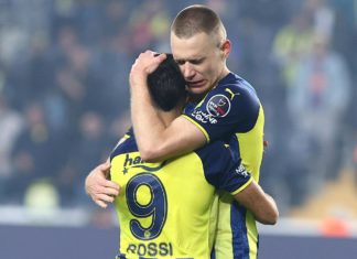 Fenerbahçe'de Attila Szalai asistleriyle geri döndü