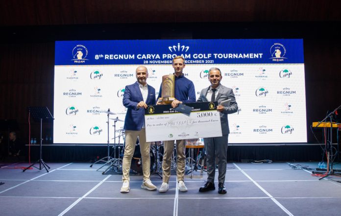 Pro-Am Golf Turnuvası'nın şampiyonu Max Kramer