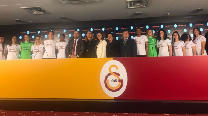 Galatasaray Kadın Futbol Takımı'nın ana sponsoru Hepsiburada oldu