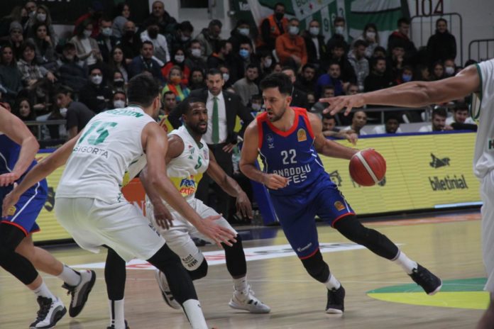 Frutti Extra Bursaspor – Anadolu Efes maç sonucu: 79-83