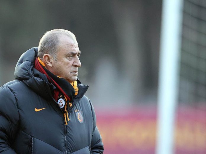 Galatasaray'da Fatih Terim neşteri vuruyor! Aytaç Kara 11'e…