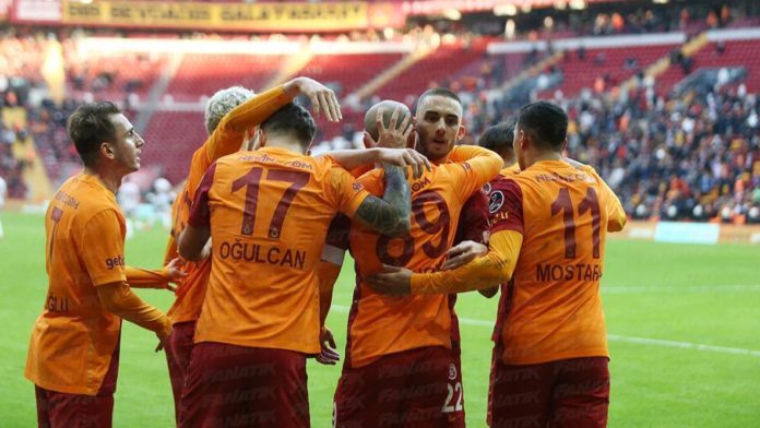 Galatasaray haberi: Aslan ayağa kalktı