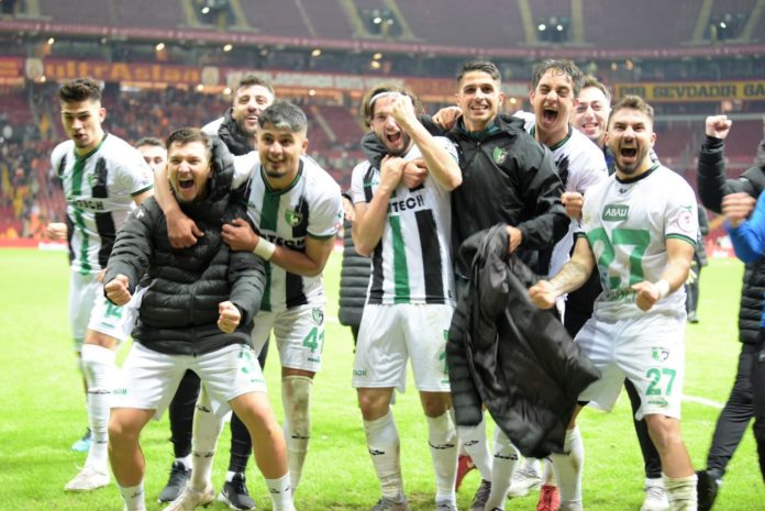 Denizlispor 4 gün izne ayrıldı