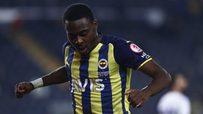 Fenerbahçeli Osayi Samuel: Galibiyeti istediğimizi gösterdik