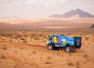 Dakar Rallisi’nin ikinci gününde de Red Bull sporcuları zirvede