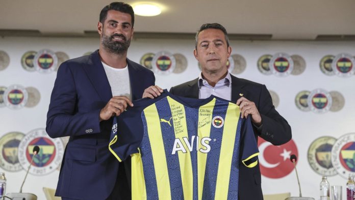 Fenerbahçe, Max Meyer'i, Volkan Demirel'li Karagümrük'e önerdi