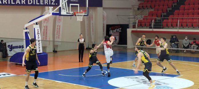 Samsun Basketbol Akademi-Fenerbahçe Koleji maç sonucu: 72-97