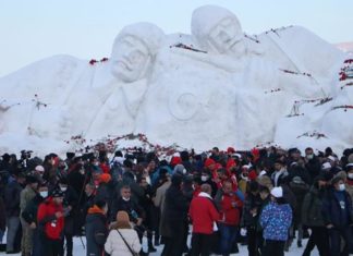 Sarıkamış'ta 'karı yorgan edenler' heykeli açıldı