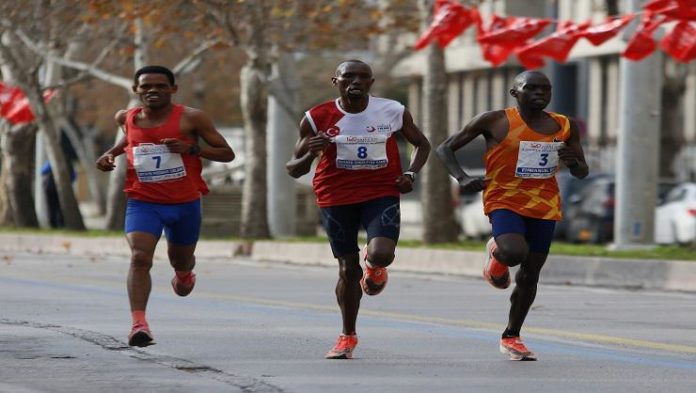 5 Ocak Adana Kurtuluş Yarı Maratonu tamamlandı