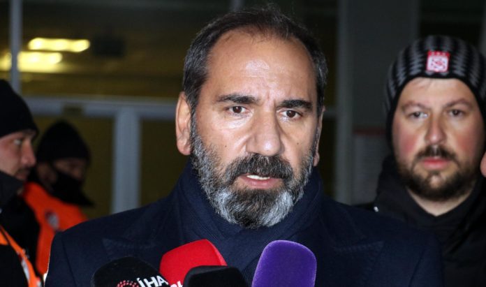 Sivasspor Başkanı Mecnun Otyakmaz'dan transfer açıklaması
