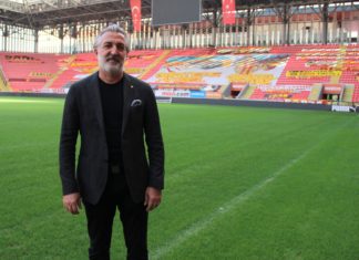 Göztepe Başkanvekili Talat Papatya, futbolcuları ve teknik heyeti tebrik etti