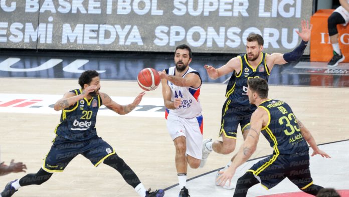 Anadolu Efes – Fenerbahçe Beko: 91 – 71