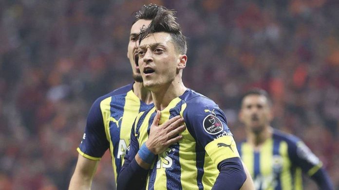 Fenerbahçe'de Mesut Özil riske edilmeyecek