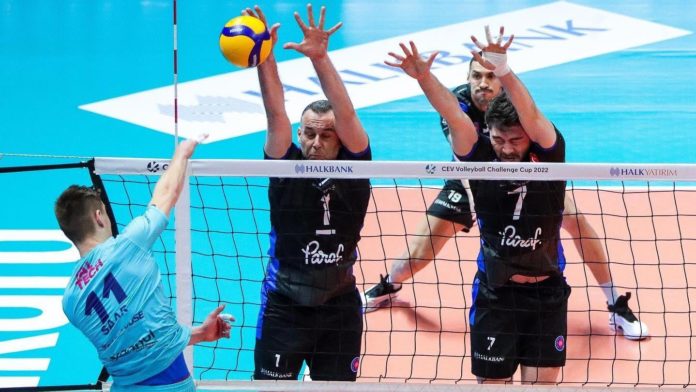 Halkbank, Challenge Kupası’nda yarı finale yükseldi