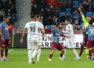 Trabzonspor'da Bruno Peres, cezasını Konyaspor maçında çekecek