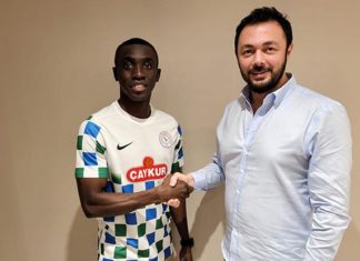 Çaykur Rizespor Papiss Cisse'yi transfer etti