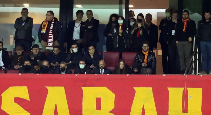 Galatasaray'da 3 saatlik kritik zirve