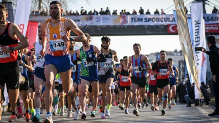 42. Uluslararası Trabzon yarı maratonu koşuldu