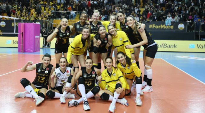 Lider VakıfBank kazanmaya devam ediyor