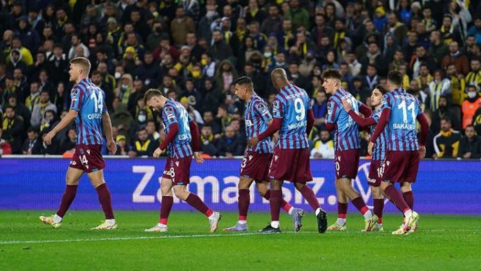 Trabzonspor, Fenerbahçe deplasmanında seriyi sonlandırdı