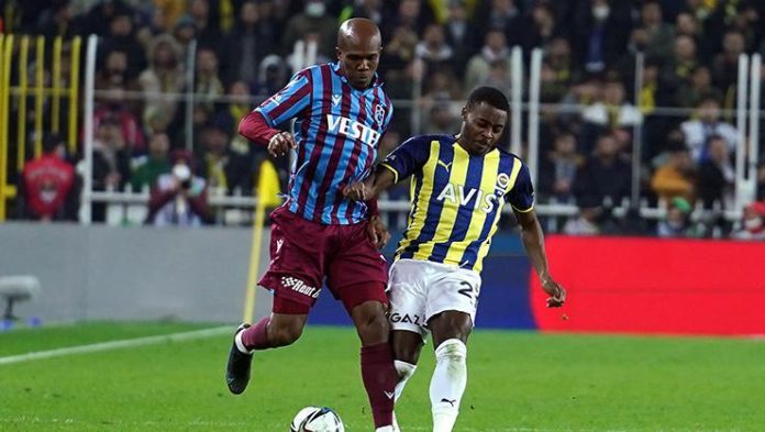 Trabzonspor'da Nwakaeme, Fenerbahçe'ye karşı önce siftah yaptı, sonra direğe takıldı